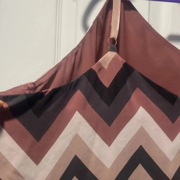 Torrid Sophie Chevron Stripe Chiffon Double Layer Swing Cami Burgundy 5X - Picture 7 of 10